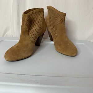 Jessica Simpson booties suede pull-on size 11M/41